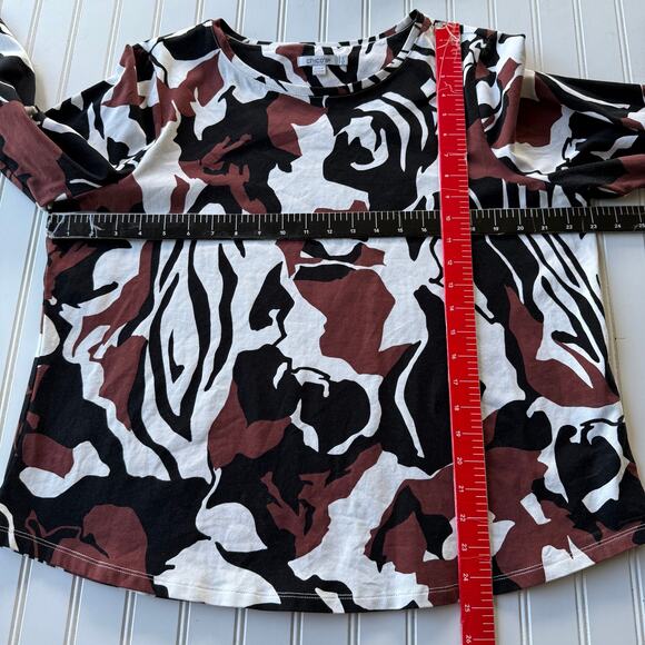 Chico’s Size XL abstract print stretch knit blouse - Picture 7 of 8
